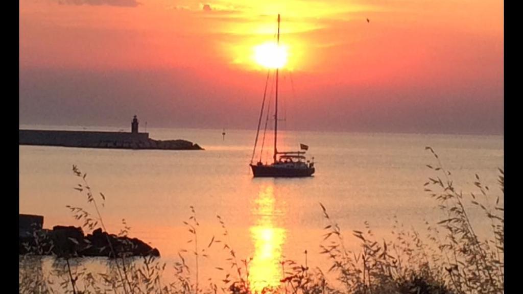 Casa Vacanze Nord-Ovest Gallipoli Bagian luar foto